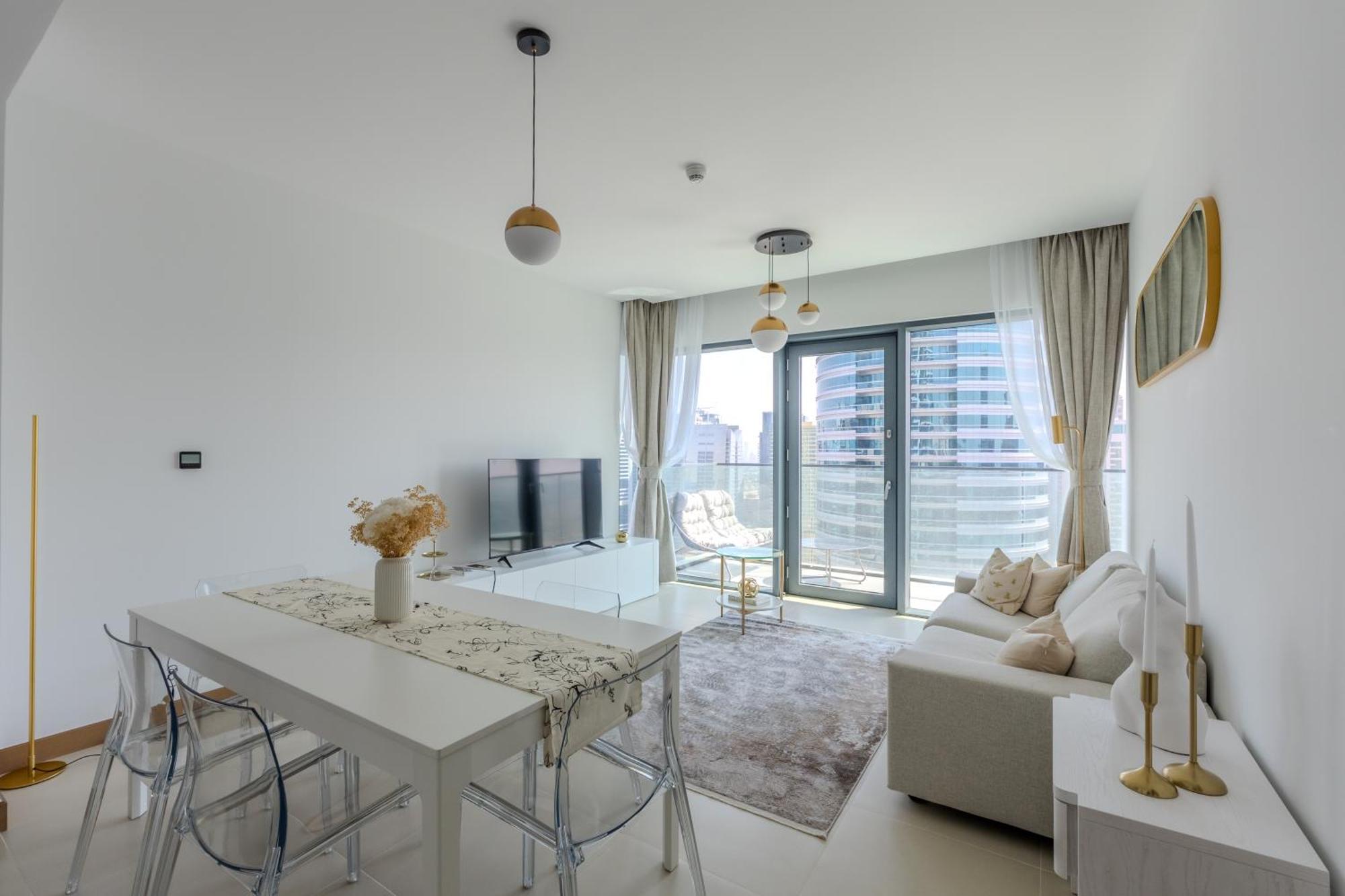 Vida Marina & Yacht Club 2 Bed With Beautiful View Apartment *